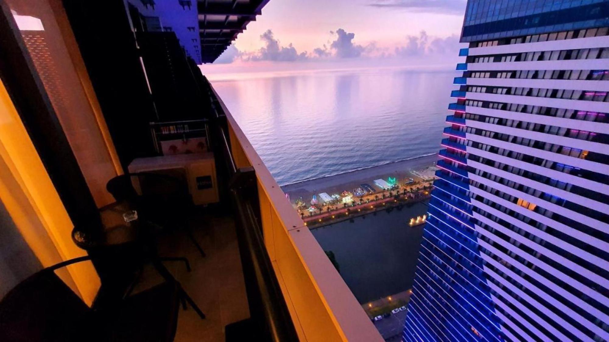 אפרטהוטל באטומי Sea View Orbi City מראה חיצוני תמונה